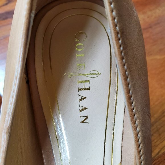 Cole Haan Beige Leather Heels Size 6B - Picture 4 of 16